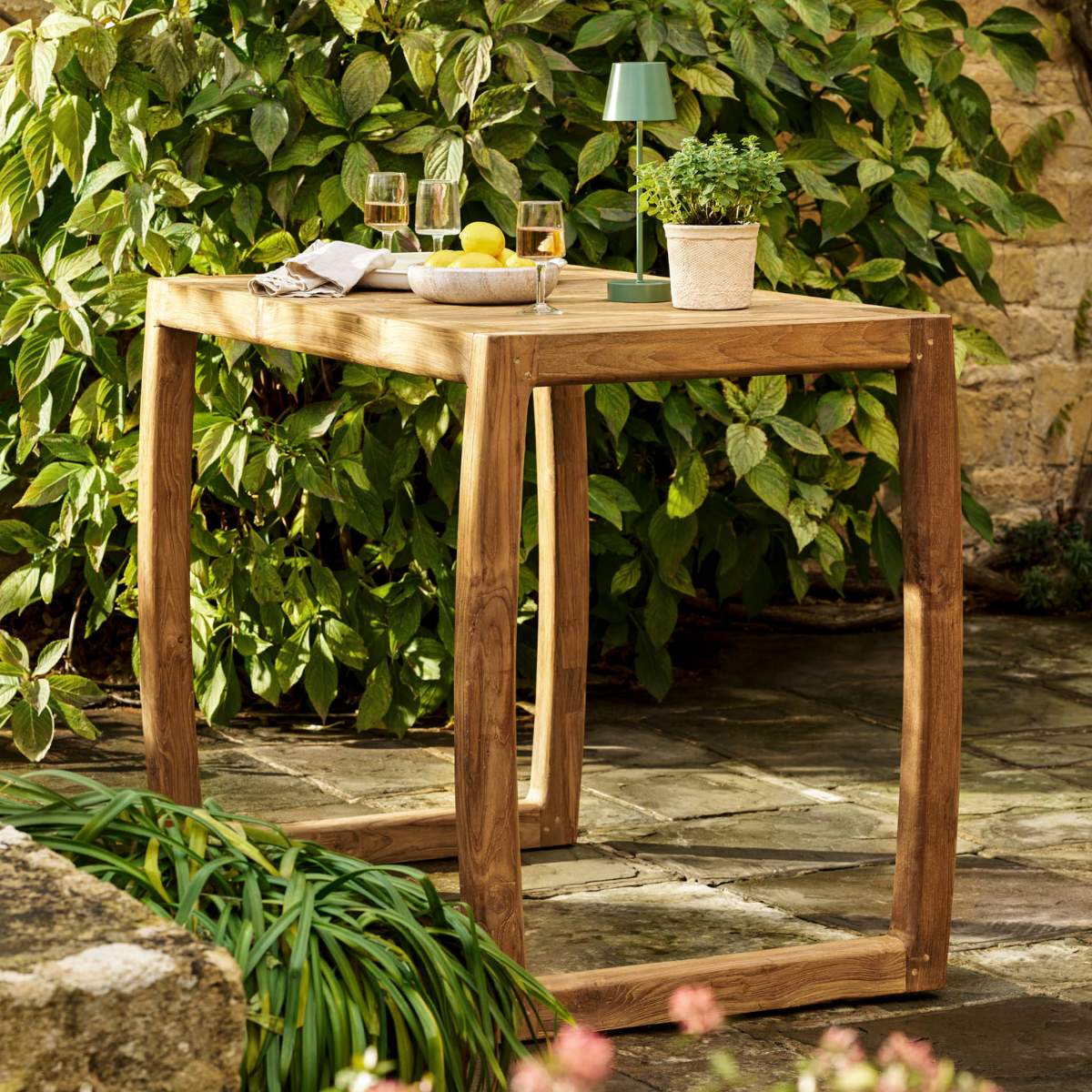 Garden Trading Dashwood Square Bar Table Natural
