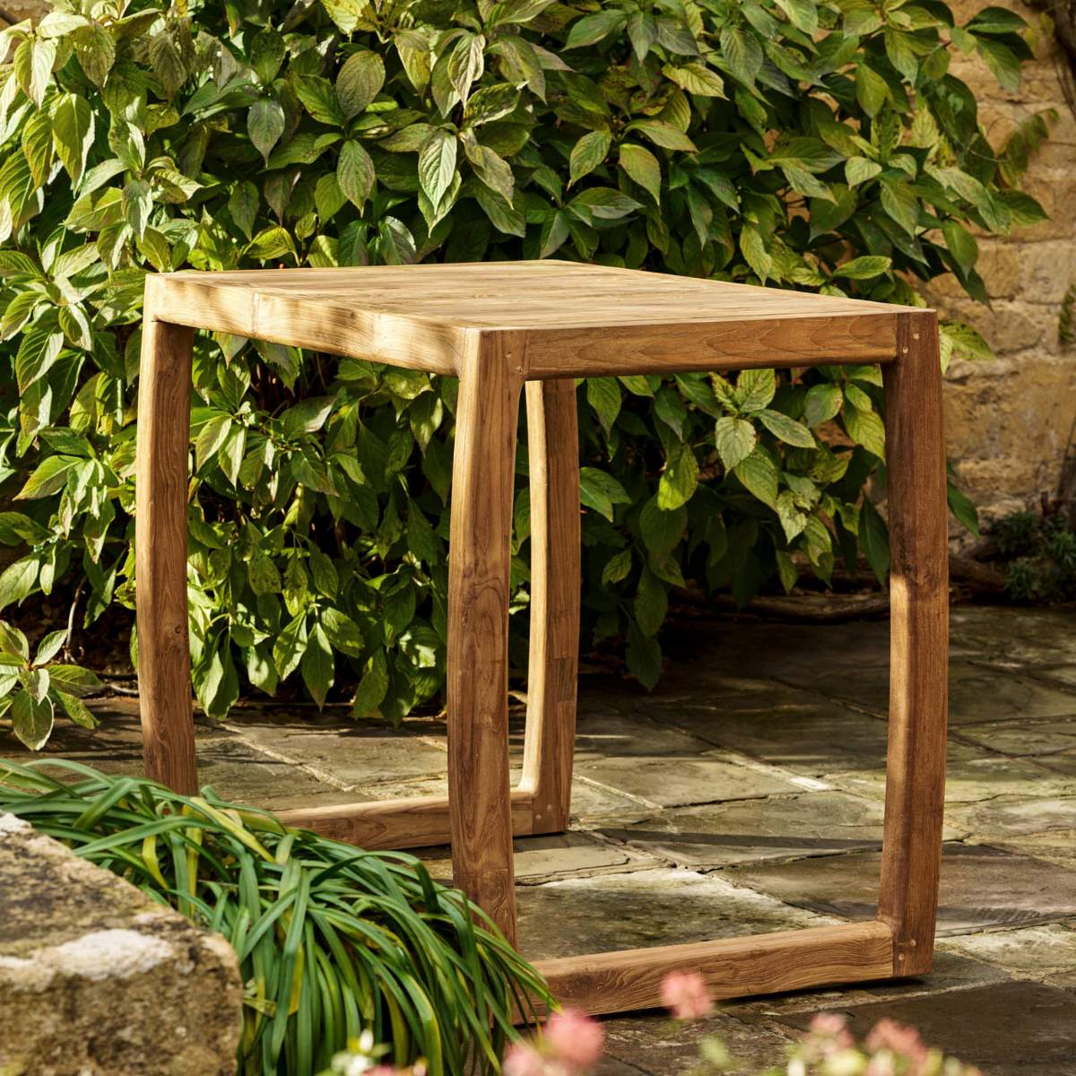 Garden Trading Dashwood Square Bar Table Natural