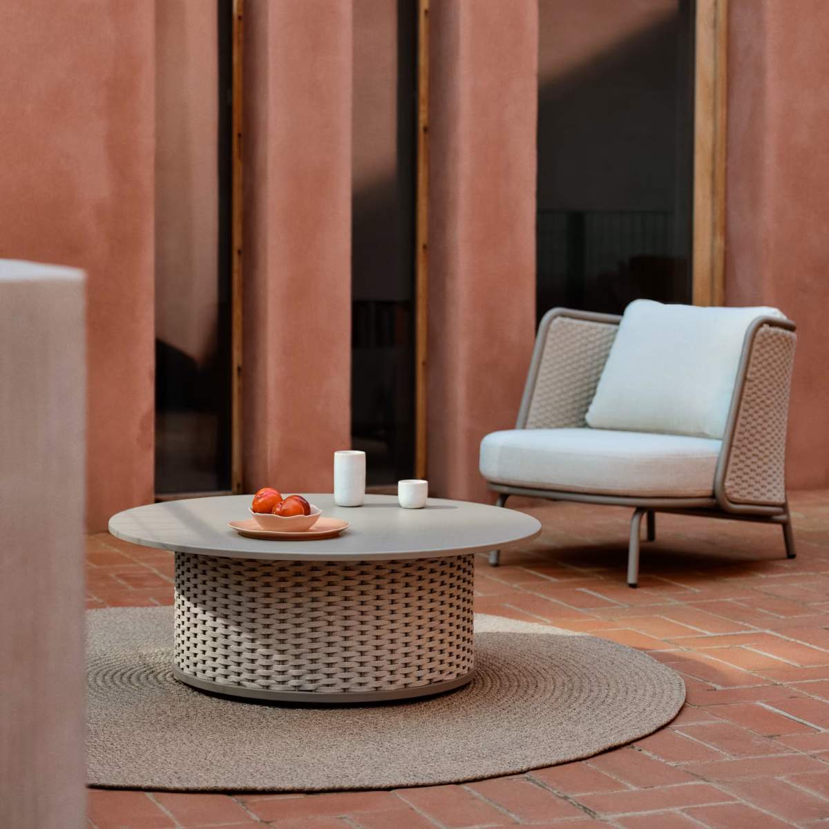 Kave Home Rug Despas in synthetic fibers beige Ø150 cm