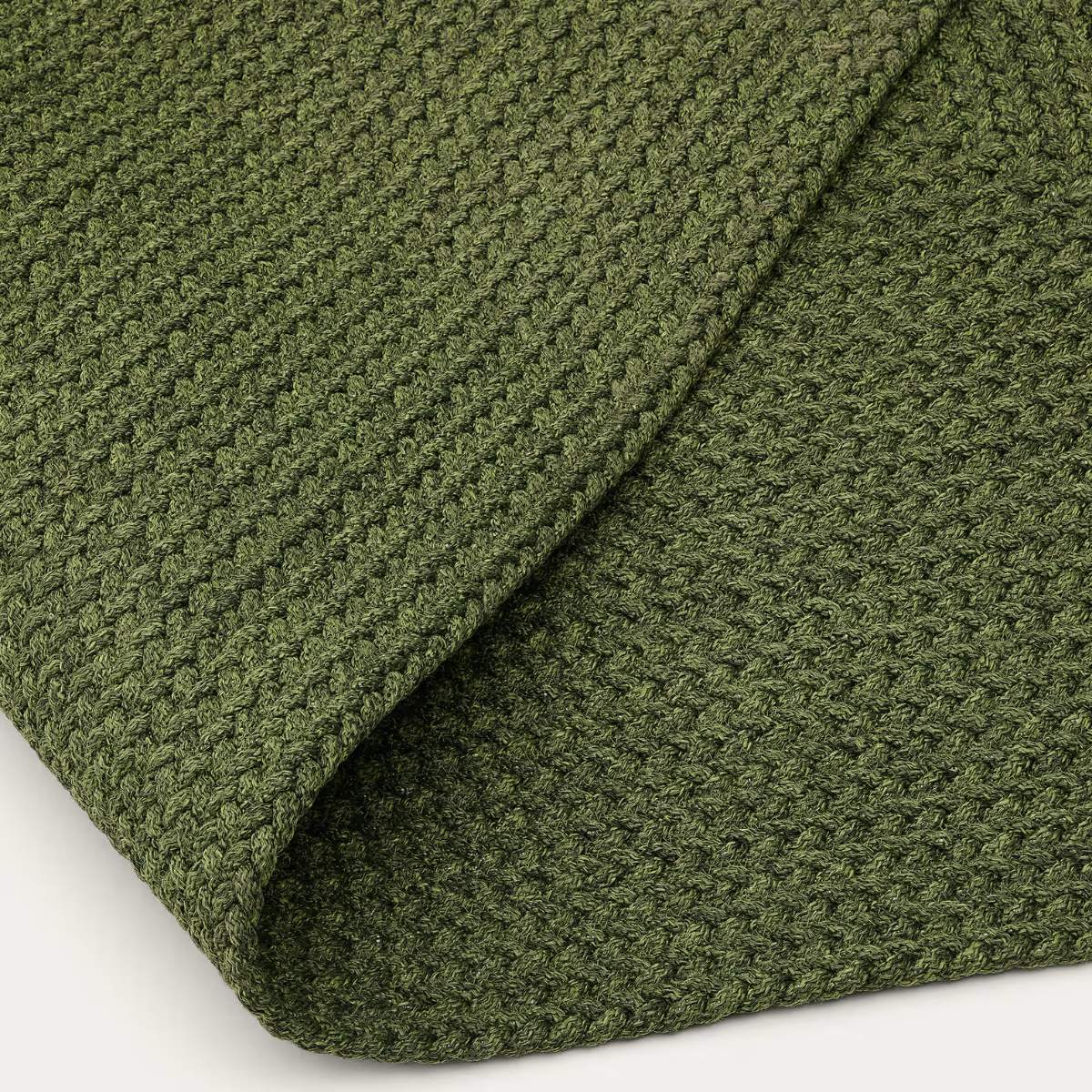 Kave Home Despas green synthetic fibre rug 200 x 300cm