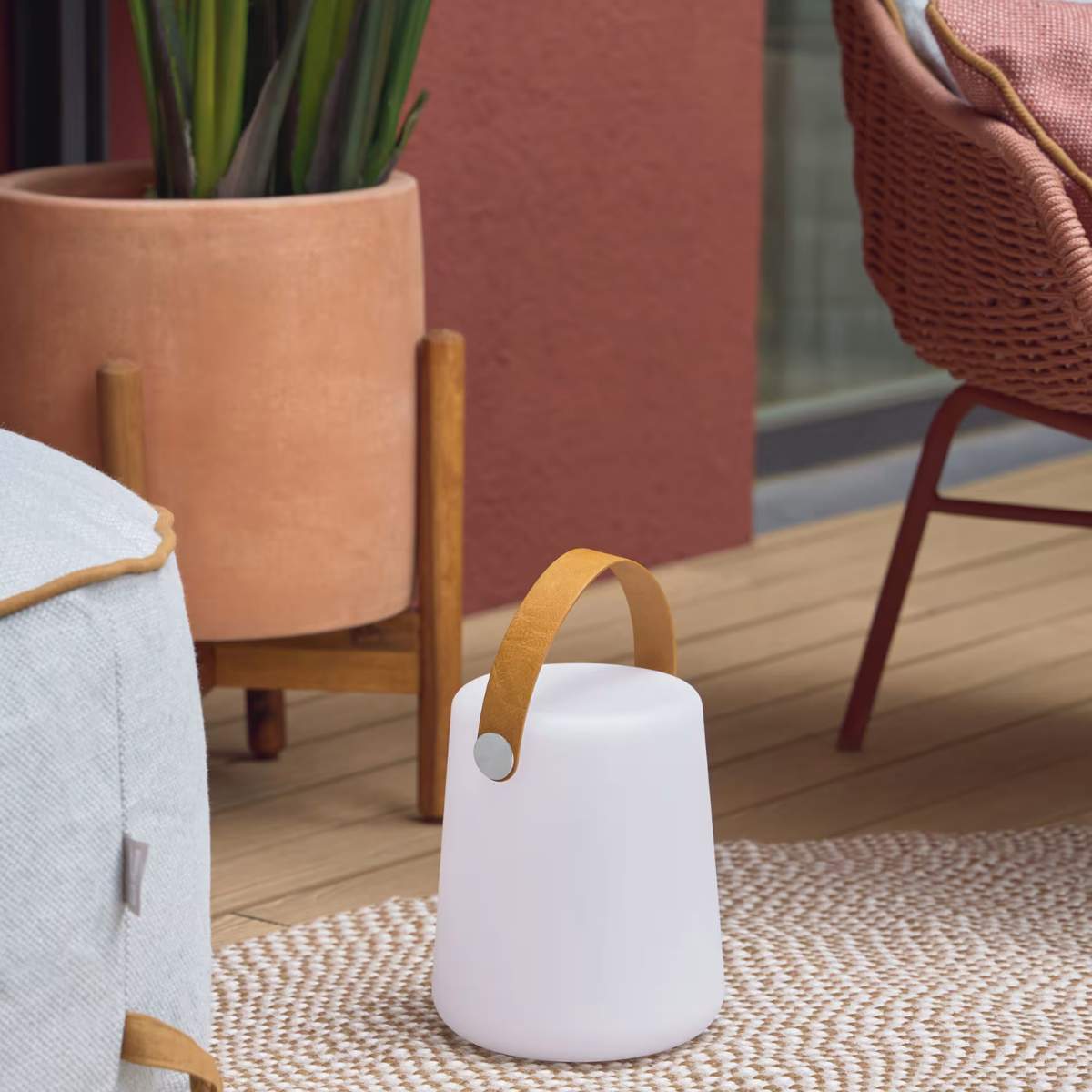 Kave Home Dialma table lamp with brown flex