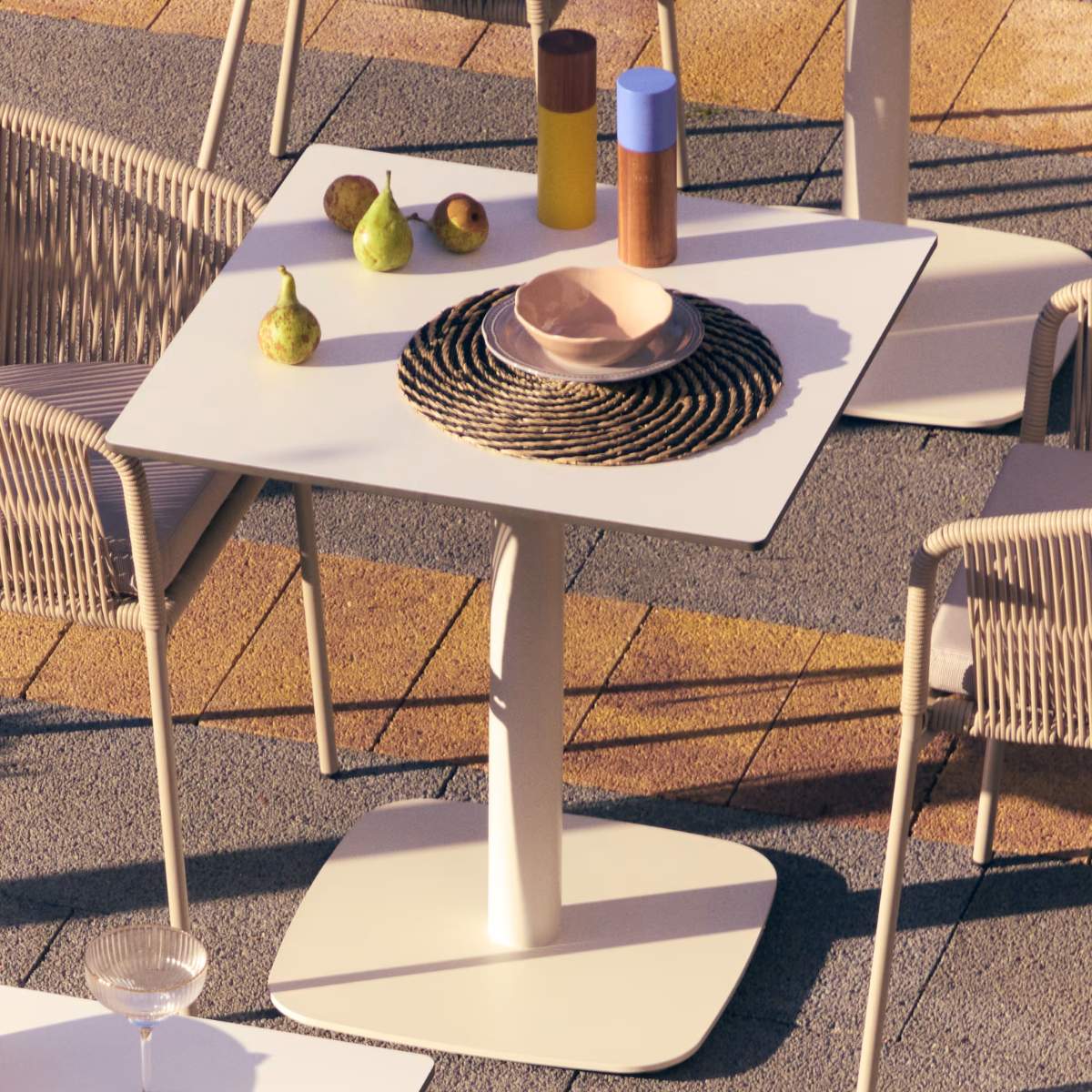 Kave Home Dina outdoor table in white with metal leg in a painted white finish, 68 x 68 x 70 cm