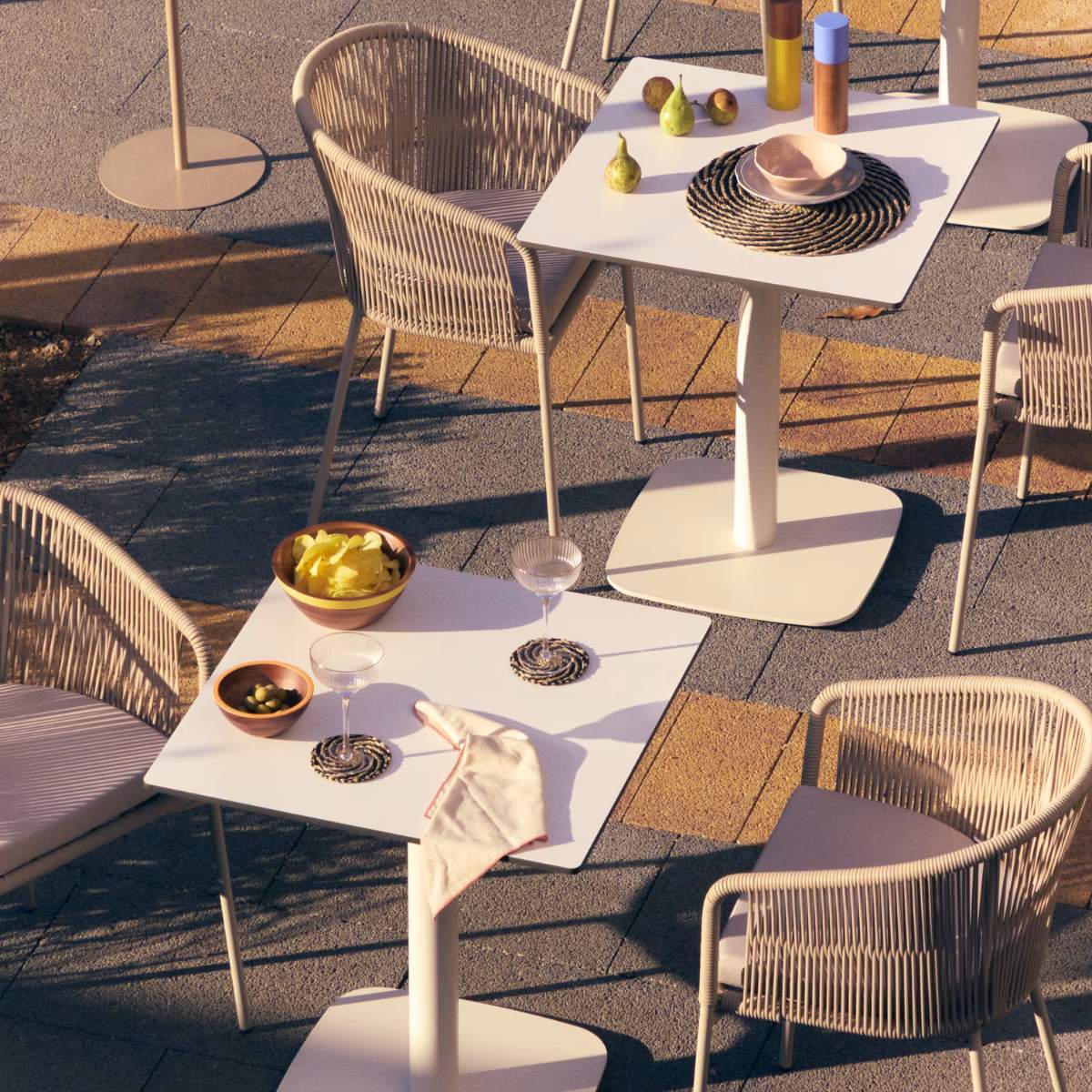 Kave Home Dina outdoor table in white with metal leg in a painted white finish, 68 x 68 x 70 cm