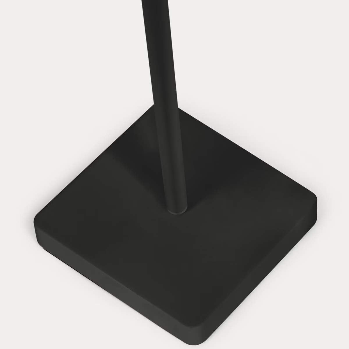 Kave Home Dinesh outdoor solar floor lamp in black steel 120 cm