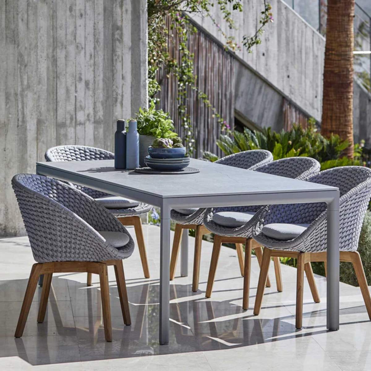 Cane-line Drop Dining Table