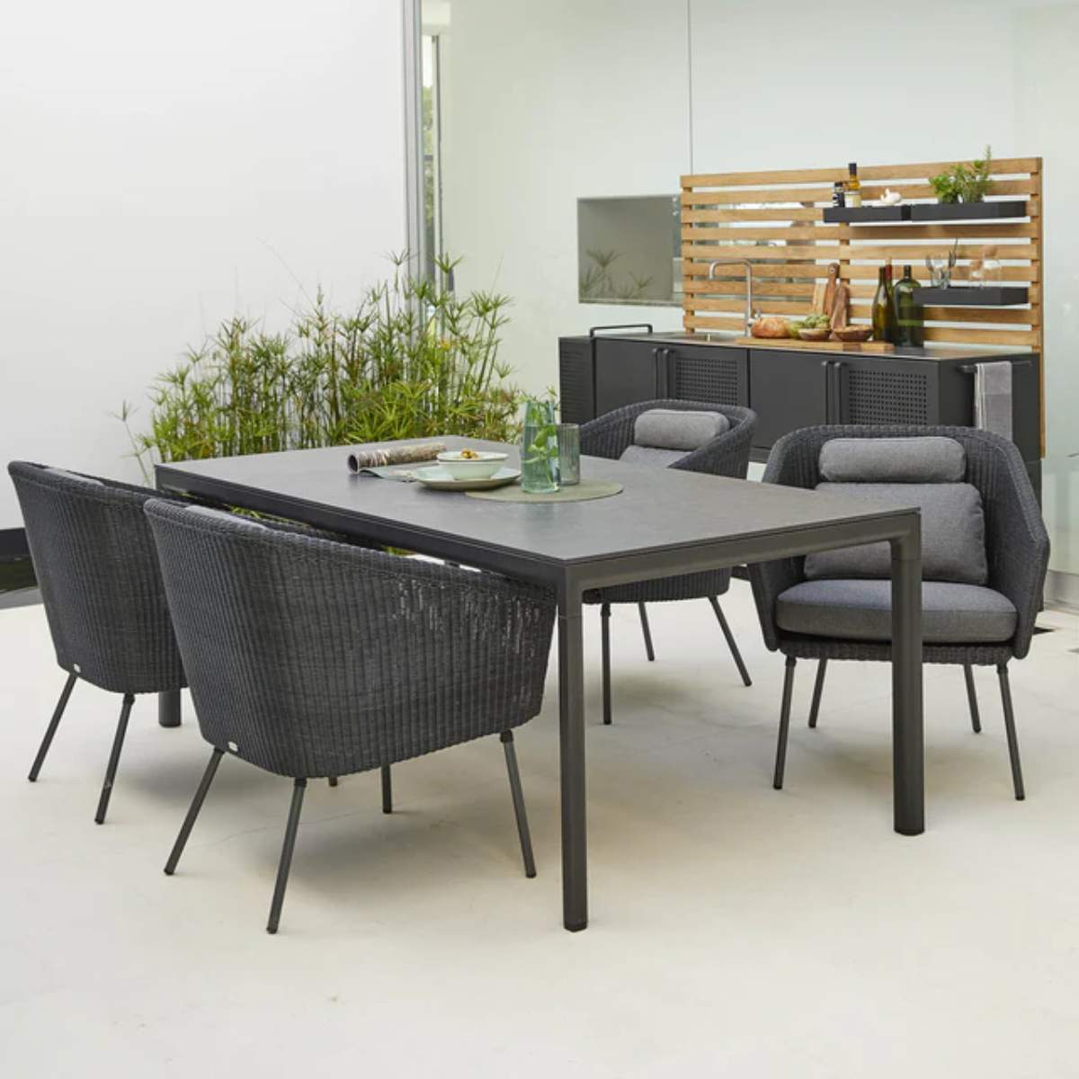 Cane-line Drop Dining Table