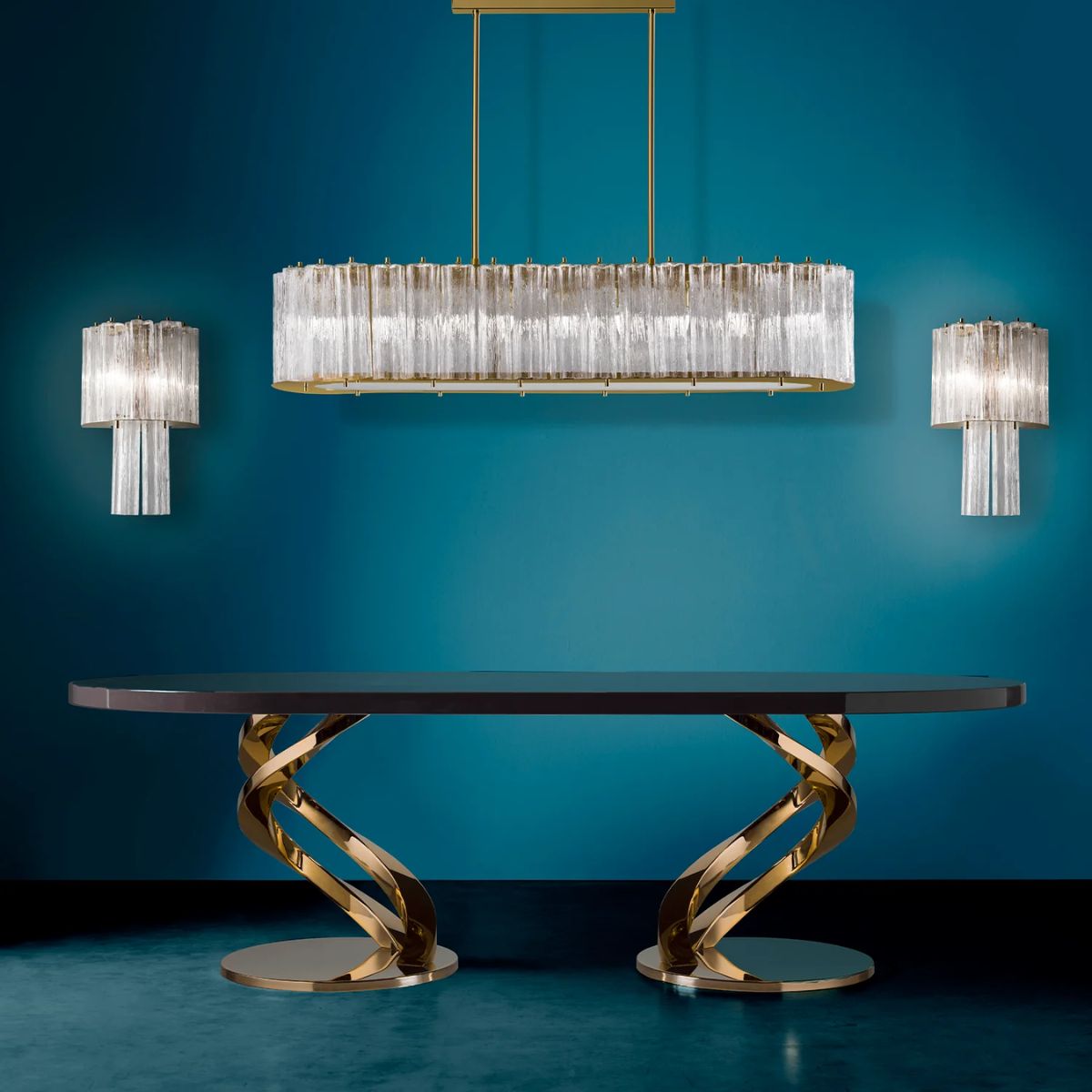 Villari Eclypse Large Oval Dining Table - Black & Gold