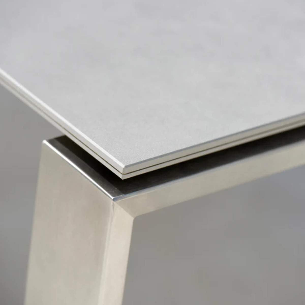 Cane-line Edge Dining Table W/ 120 cm Extensions