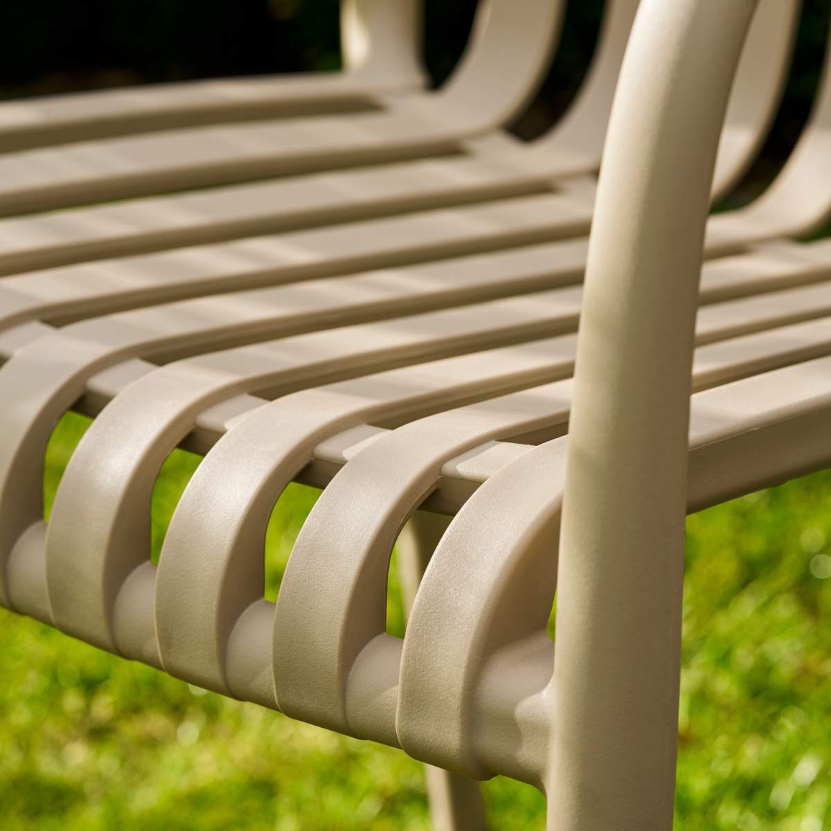 Garden Trading Edgeworth Armchair & Side Table Set Clay
