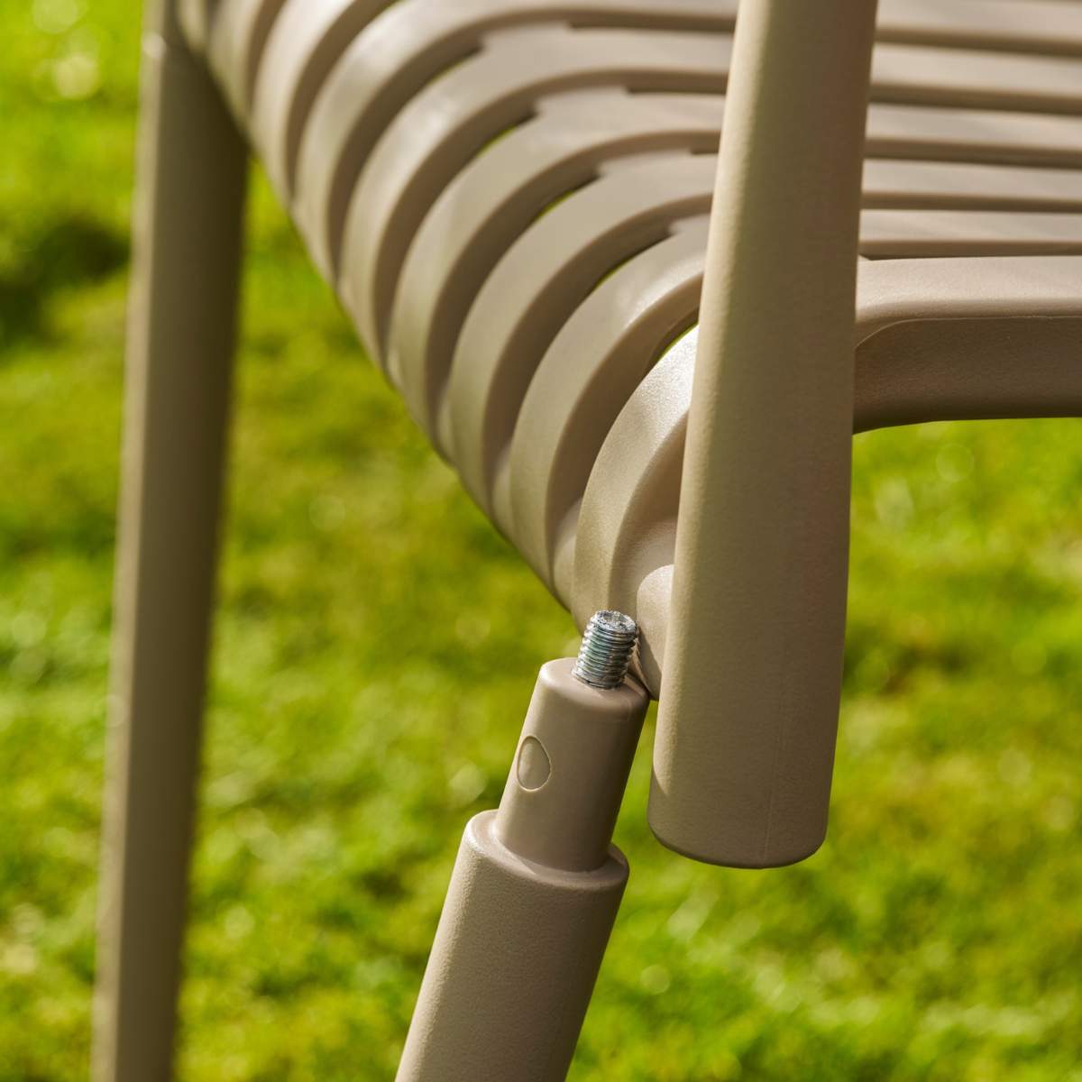 Garden Trading Edgeworth Armchair & Side Table Set Clay