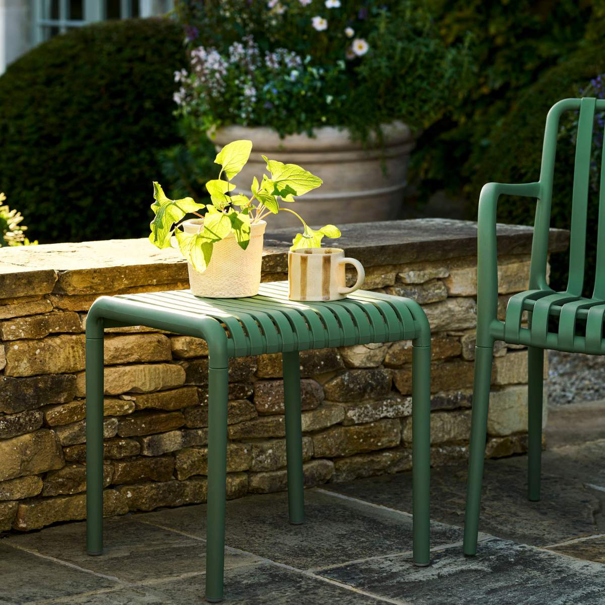 Garden Trading Edgeworth Armchair & Side Table Set Forest Green