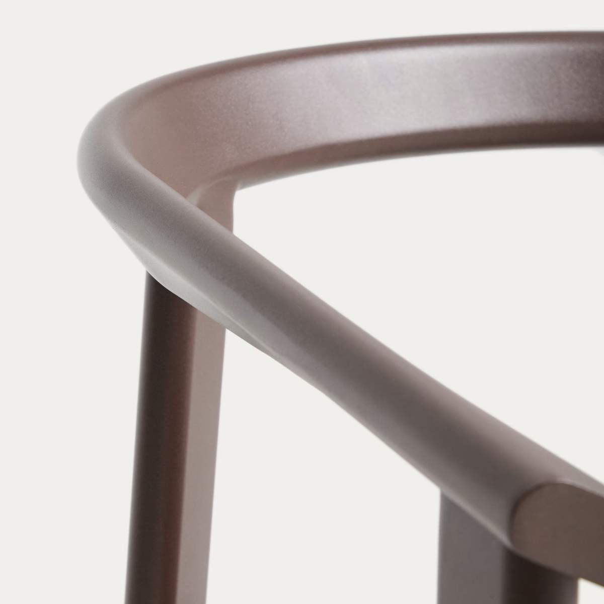 Kave Home Erice stackable outdoor chair in aluminium and ecru rope