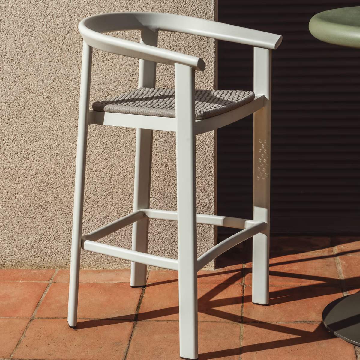 Kave Home Erice stool in aluminium and ecru rope cord 65cm