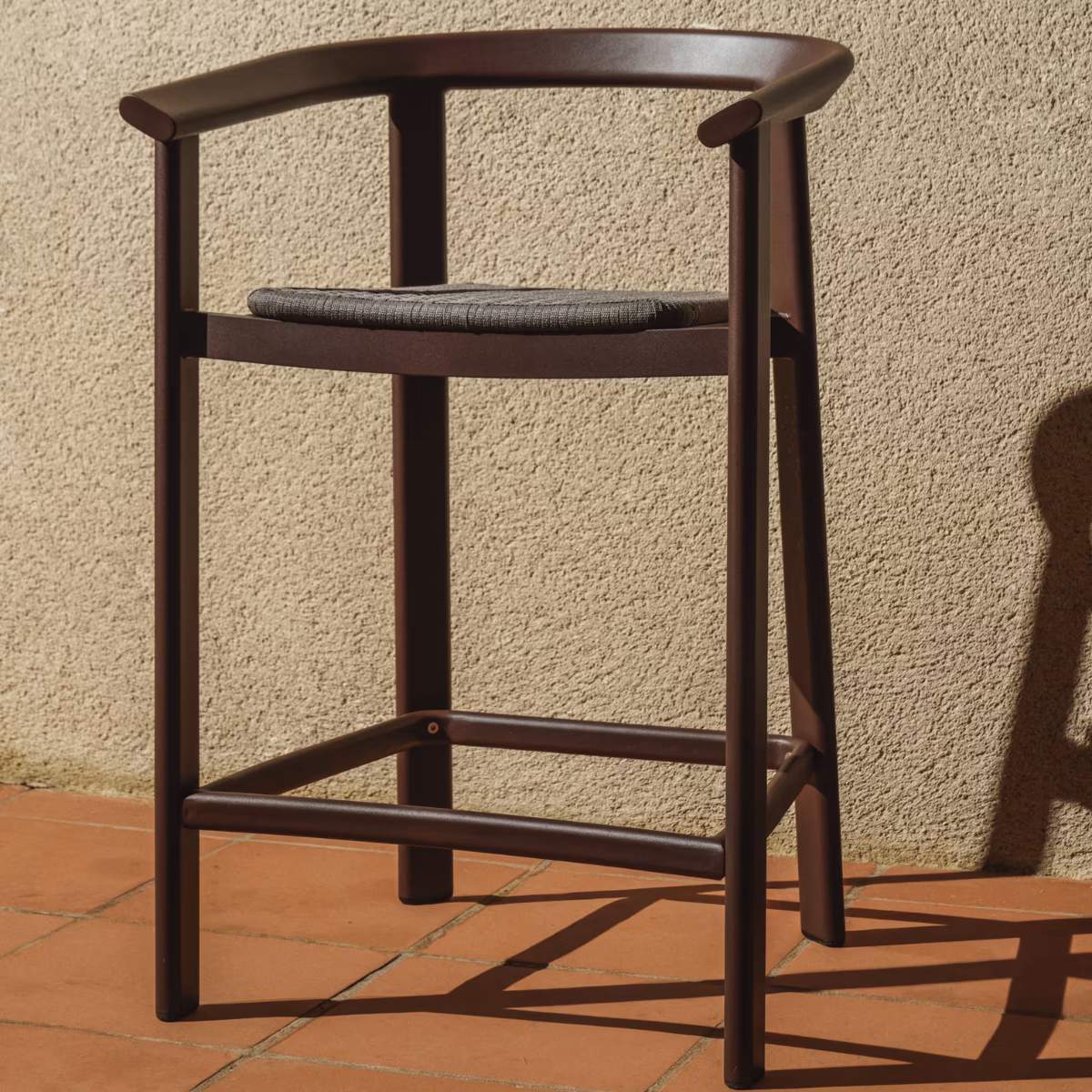 Kave Home Erice stool in aluminium and ecru rope cord 65cm