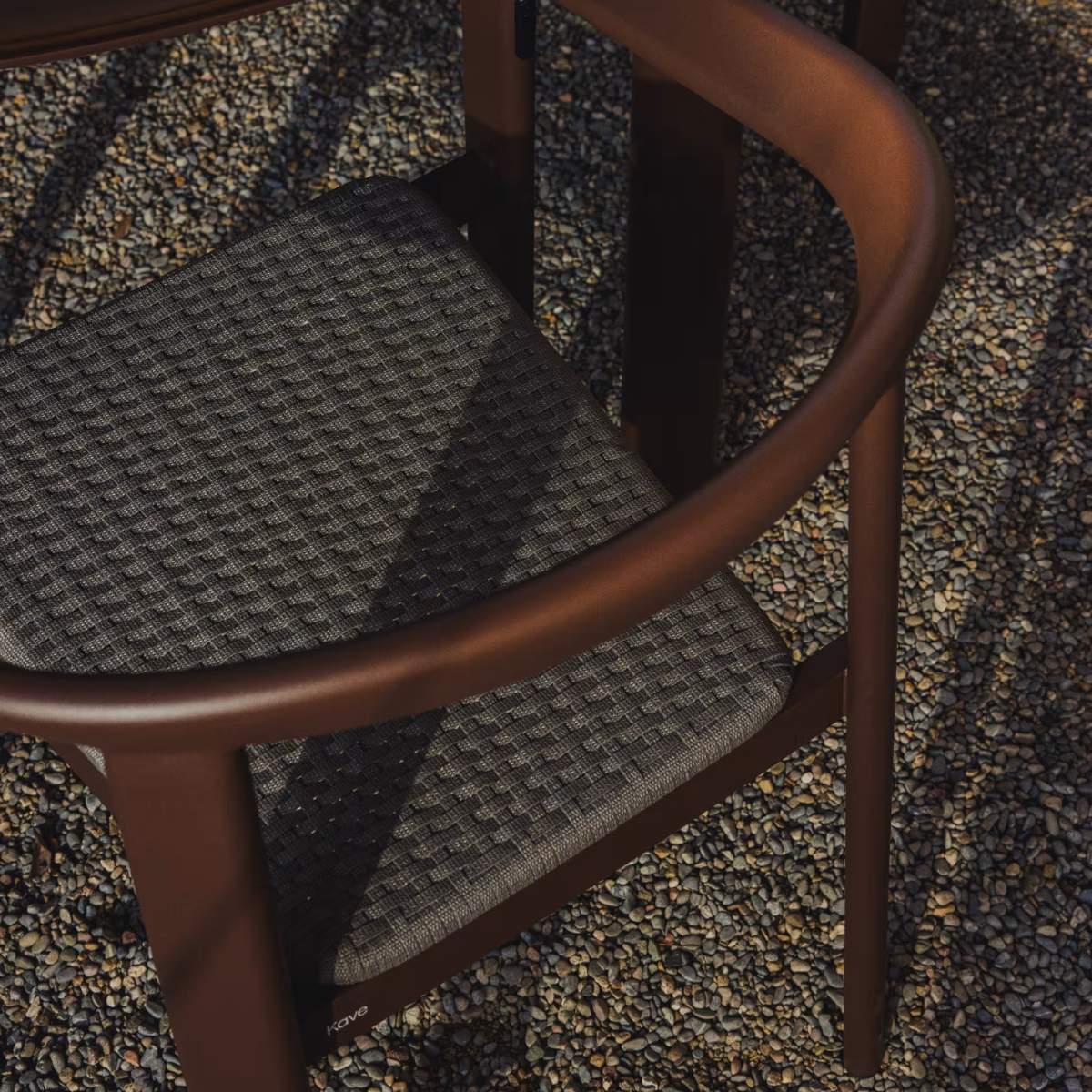 Kave Home Erice stackable outdoor chair in aluminium and ecru rope