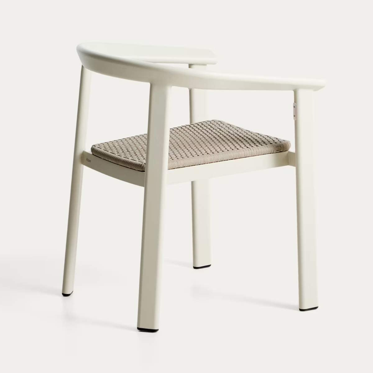 Kave Home Erice stackable outdoor chair in aluminium and ecru rope