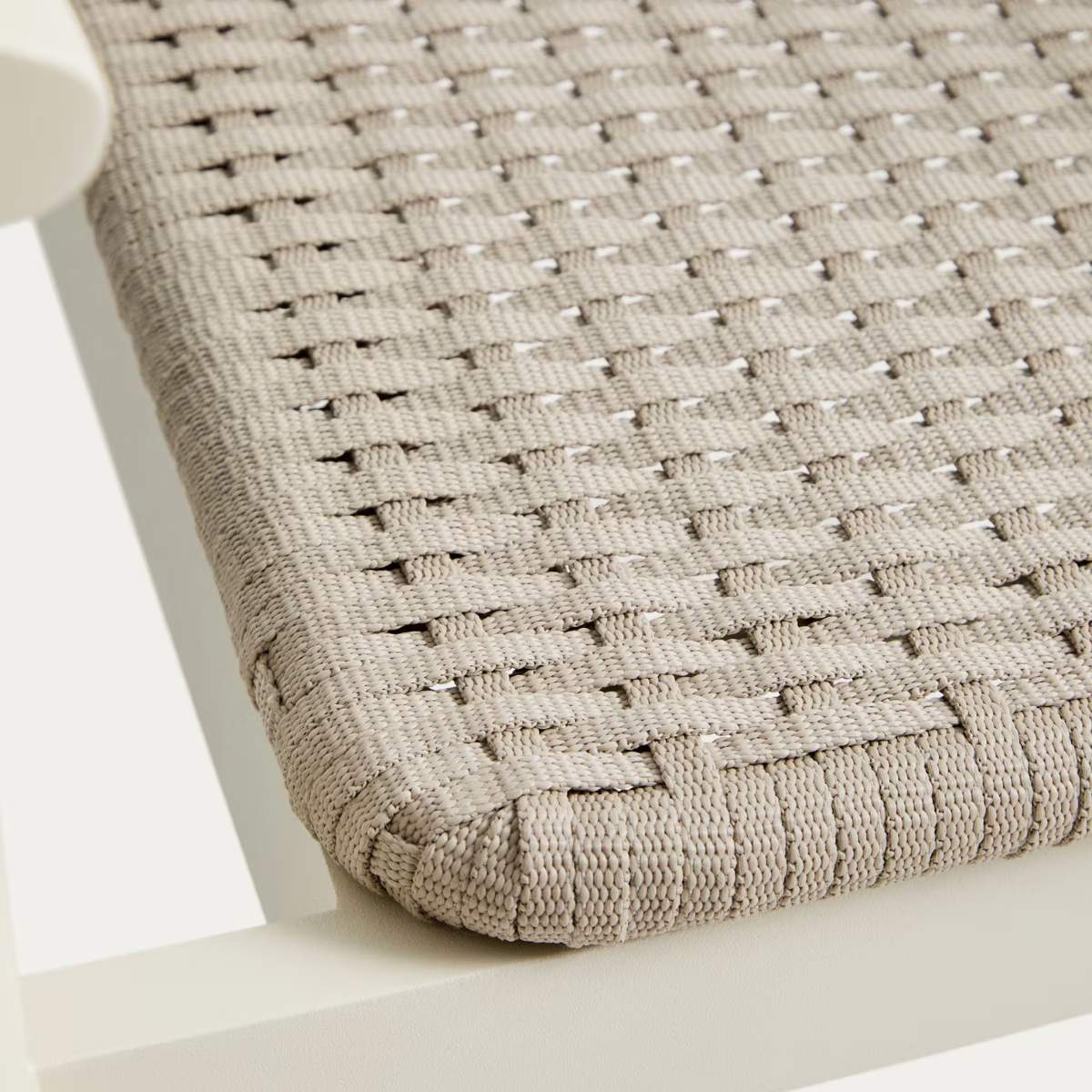 Kave Home Erice stackable outdoor chair in aluminium and ecru rope