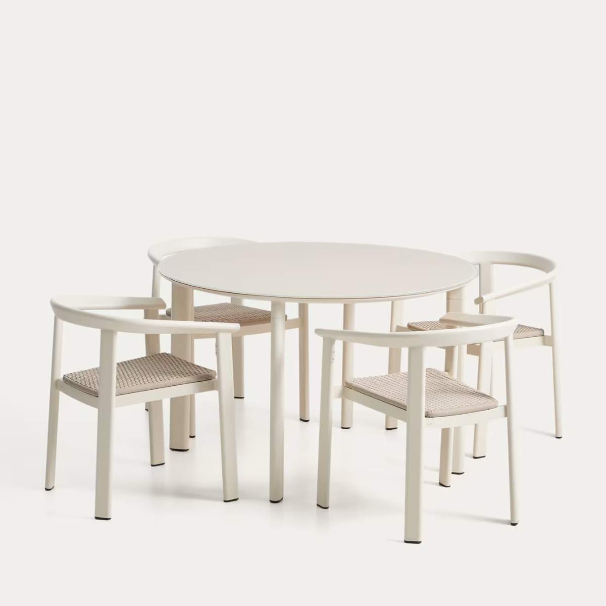 Kave Home Erice set of 4 stackable chairs in aluminium and rope cord and a table in ecru aluminium and tempered glass Ø120cm