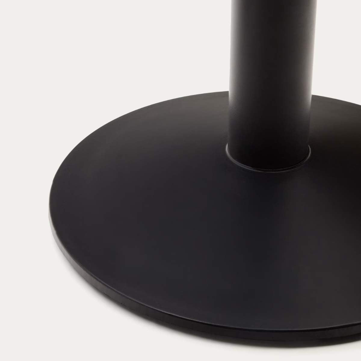 Kave Home Esilda round outdoor table in white with metal leg in a painted black finish, Ø 70 x 70 cm