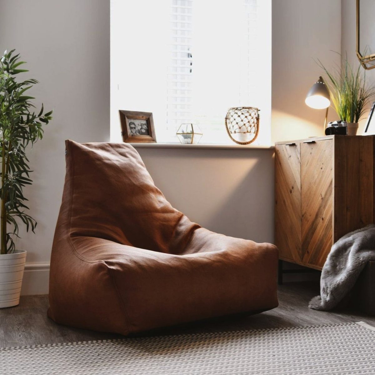 Extreme Lounging Mighty B-Bag Faux Leather Luxury Indoor Chair