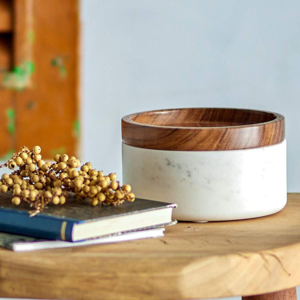 Mom Maison Fenella jar w/lid, white, marble
