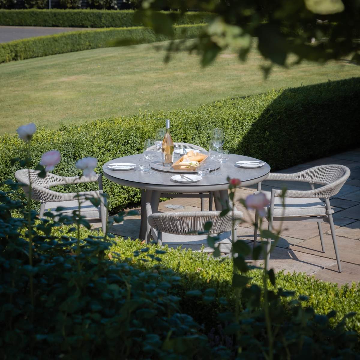 Maze Florence Rope Weave 4 Seat Round Dining Set