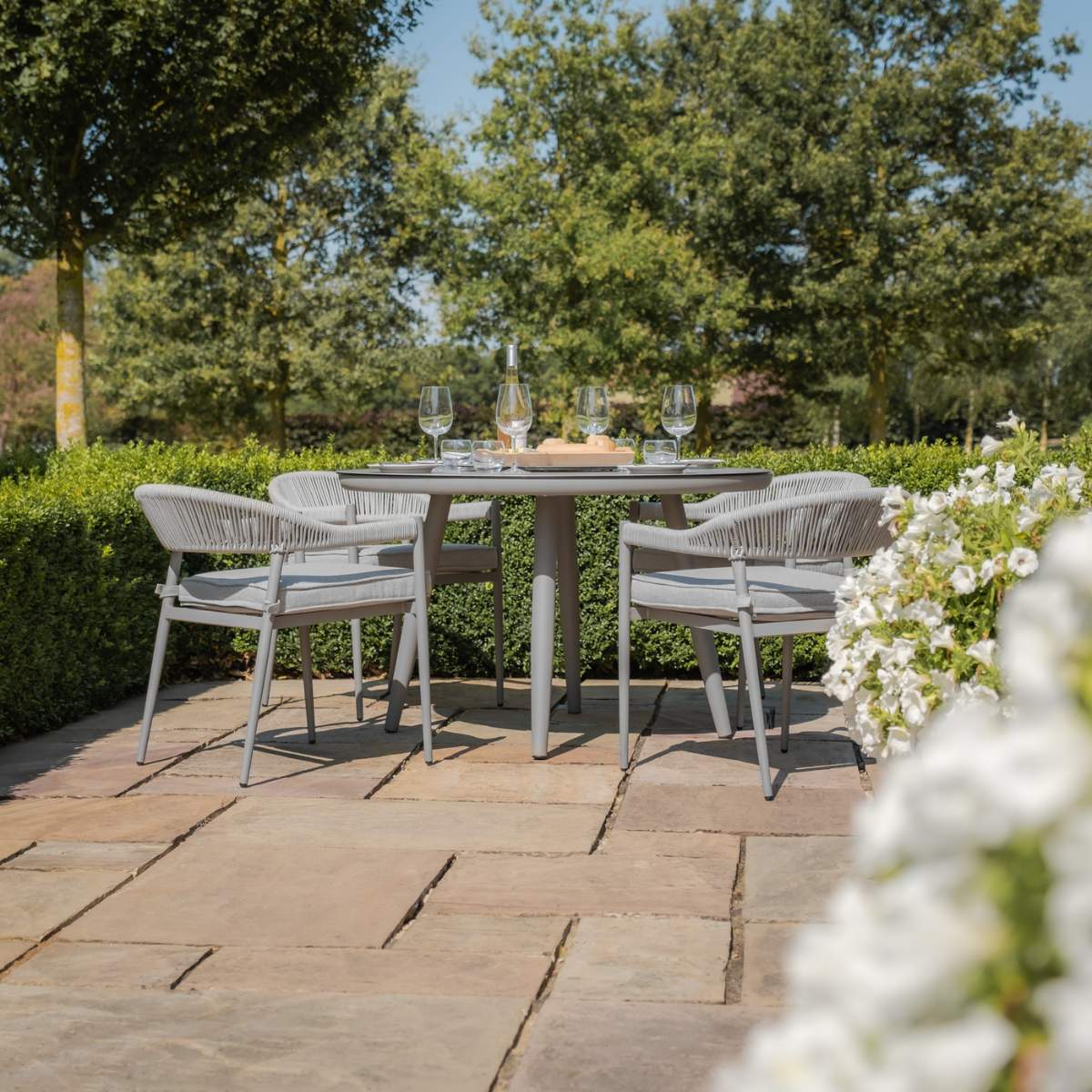 Maze Florence Rope Weave 4 Seat Round Dining Set