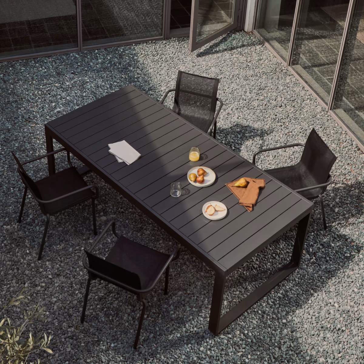 Kave Home Galdana stackable outdoor chair in aluminium with light grey painted finish