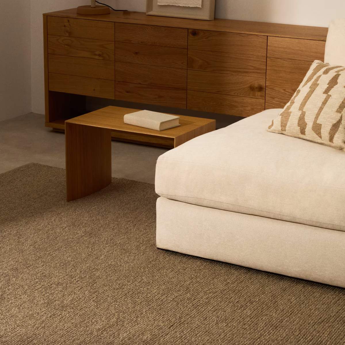 Kave Home Galinda taupe rug made of synthetic fibres