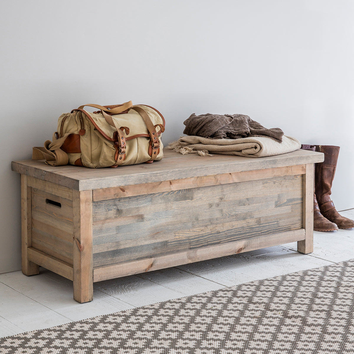 Garden Trading Aldsworth Hallway Bench Box - Natural