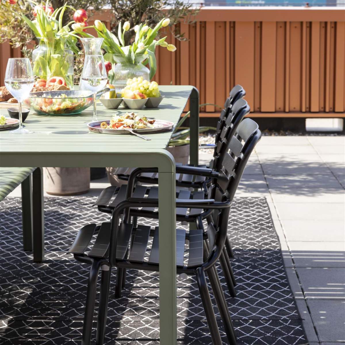 Zuiver Garden Armchair Vondel