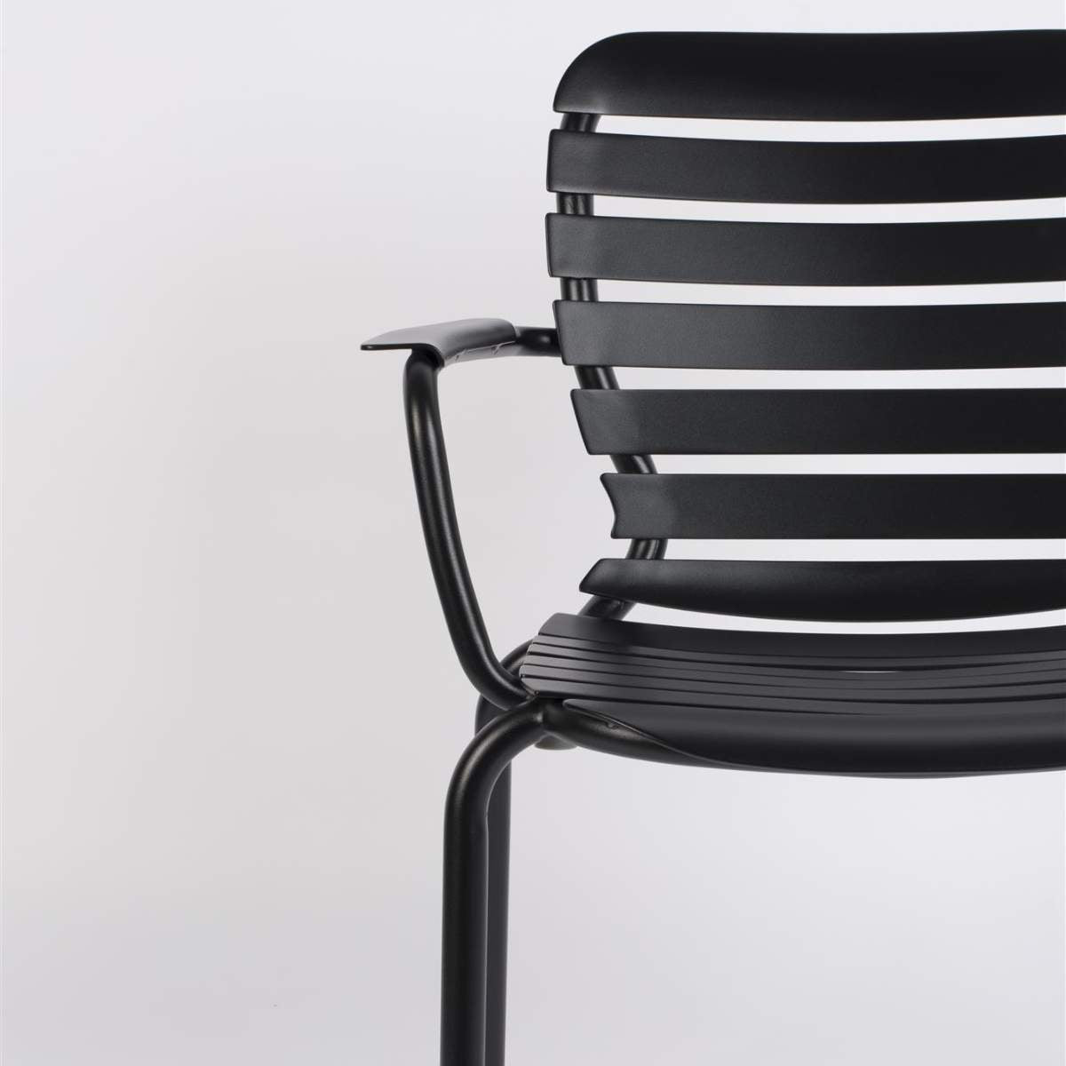 Zuiver Garden Armchair Vondel