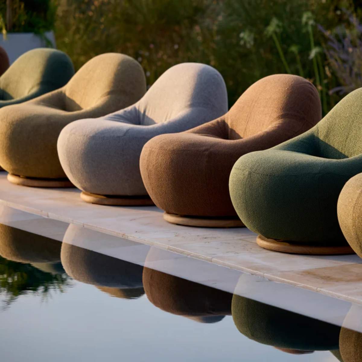 Cane-line Gem Lounge Chair W/Teak Swivel