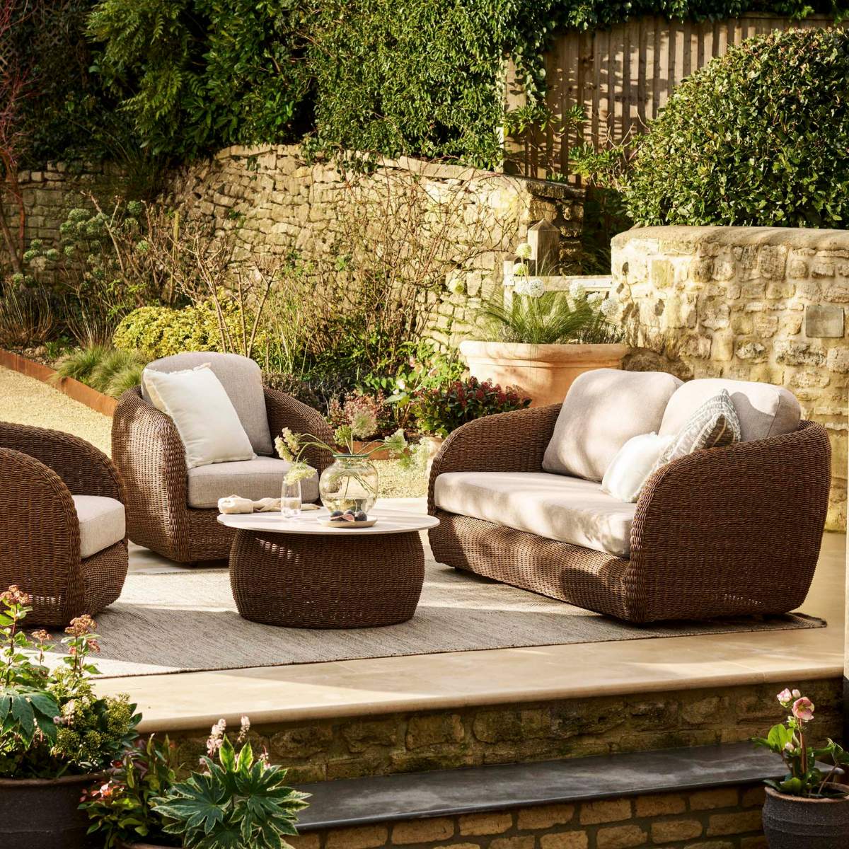 Garden Trading Hambridge 2 Seater Sofa Set Dark Natural