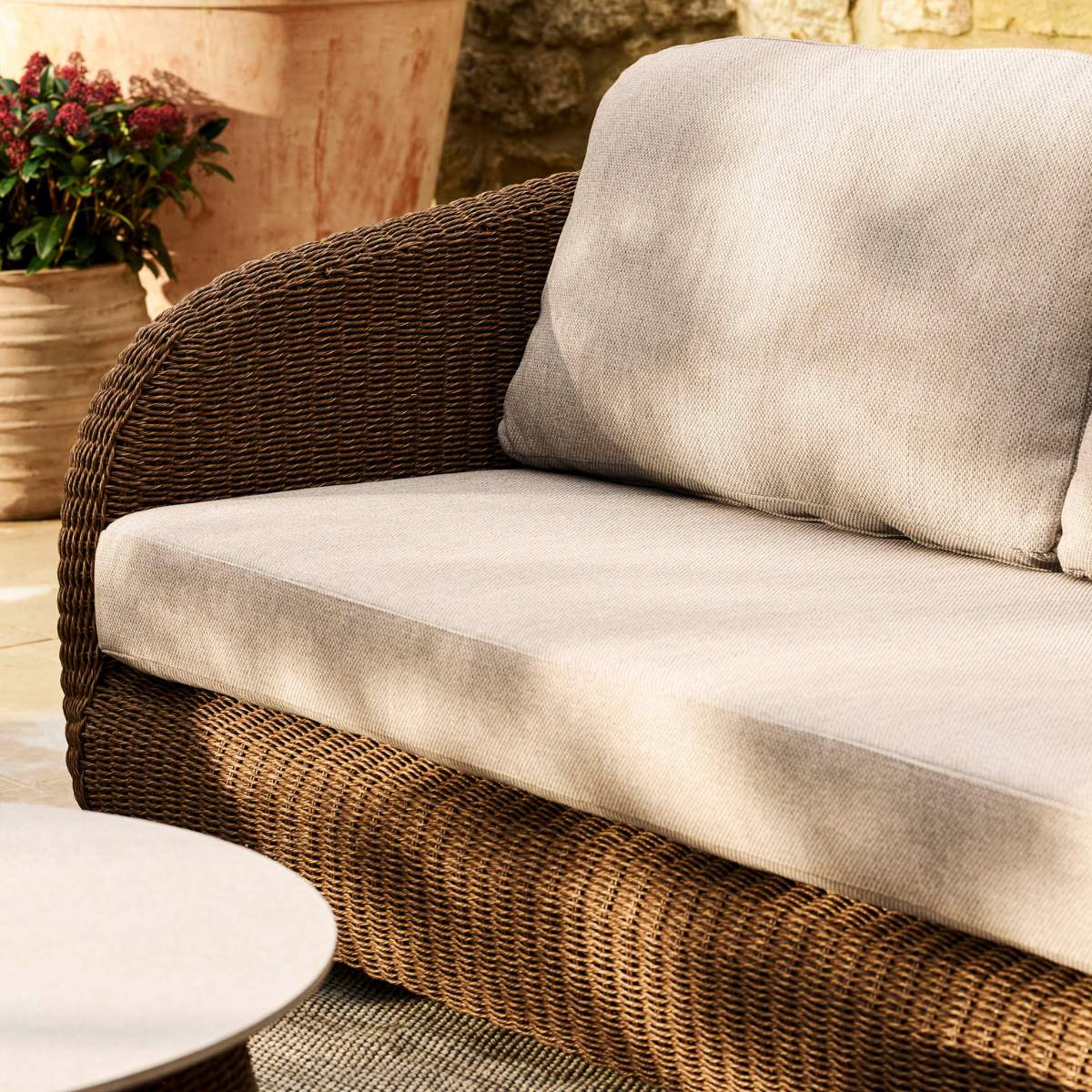 Garden Trading Hambridge 2 Seater Sofa Set Dark Natural