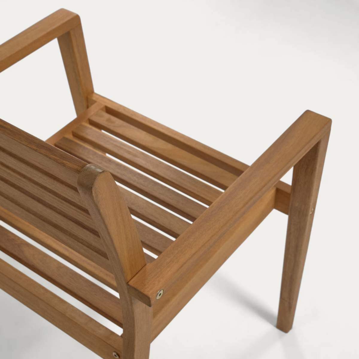 Kave Home Hanzel stackable outdoor chair in FSC 100% solid acacia wood