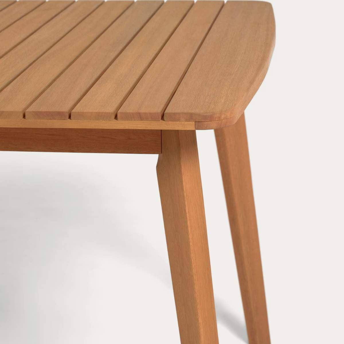 Kave Home Hanzel extendable garden table in solid eucalyptus, 183 (240) x 100 cm FSC 100%