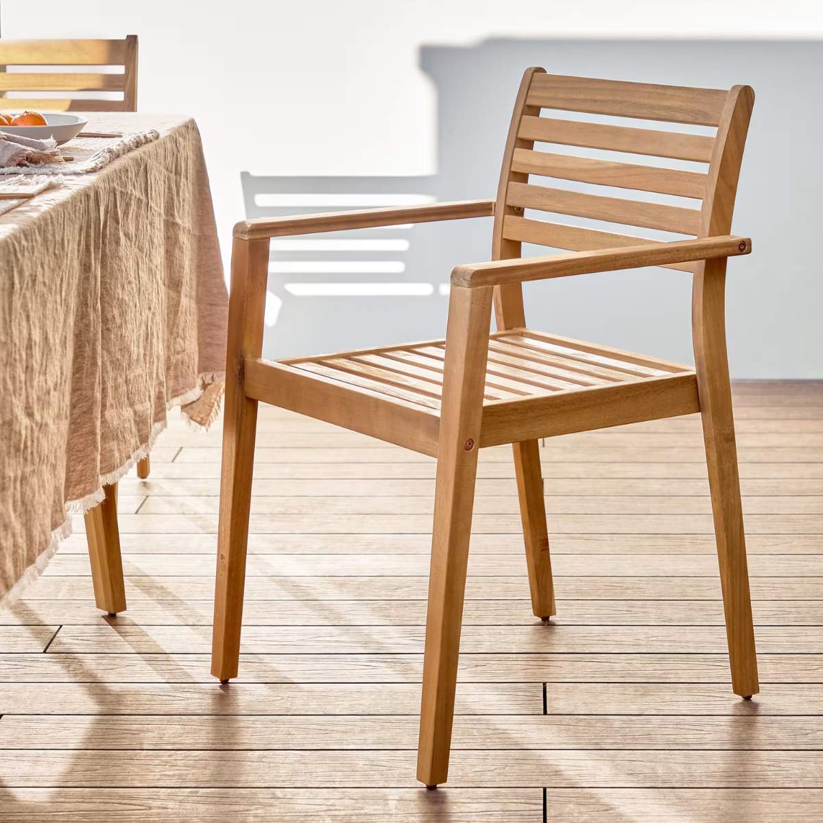 Kave Home Hanzel stackable outdoor chair in FSC 100% solid acacia wood