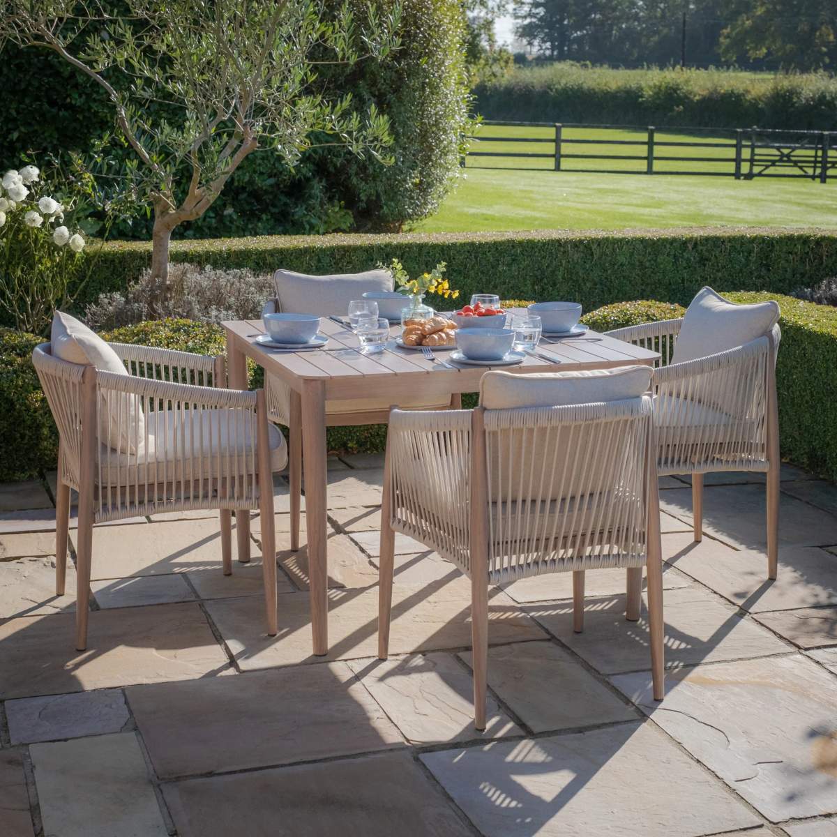 Maze Havana Rope Weave 4 Seat Square Dining Set