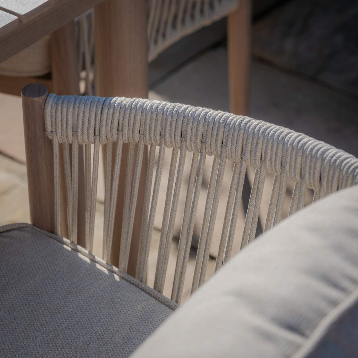 Maze Havana Rope Weave 6 Rectangular Dining Set