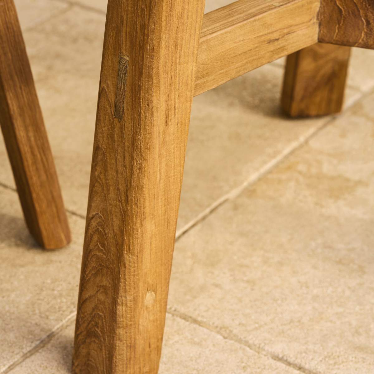 Garden Trading Hawthorne Bar Table Natural
