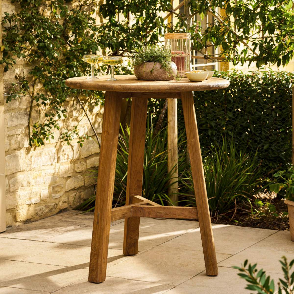 Garden Trading Hawthorne Bar Table Natural