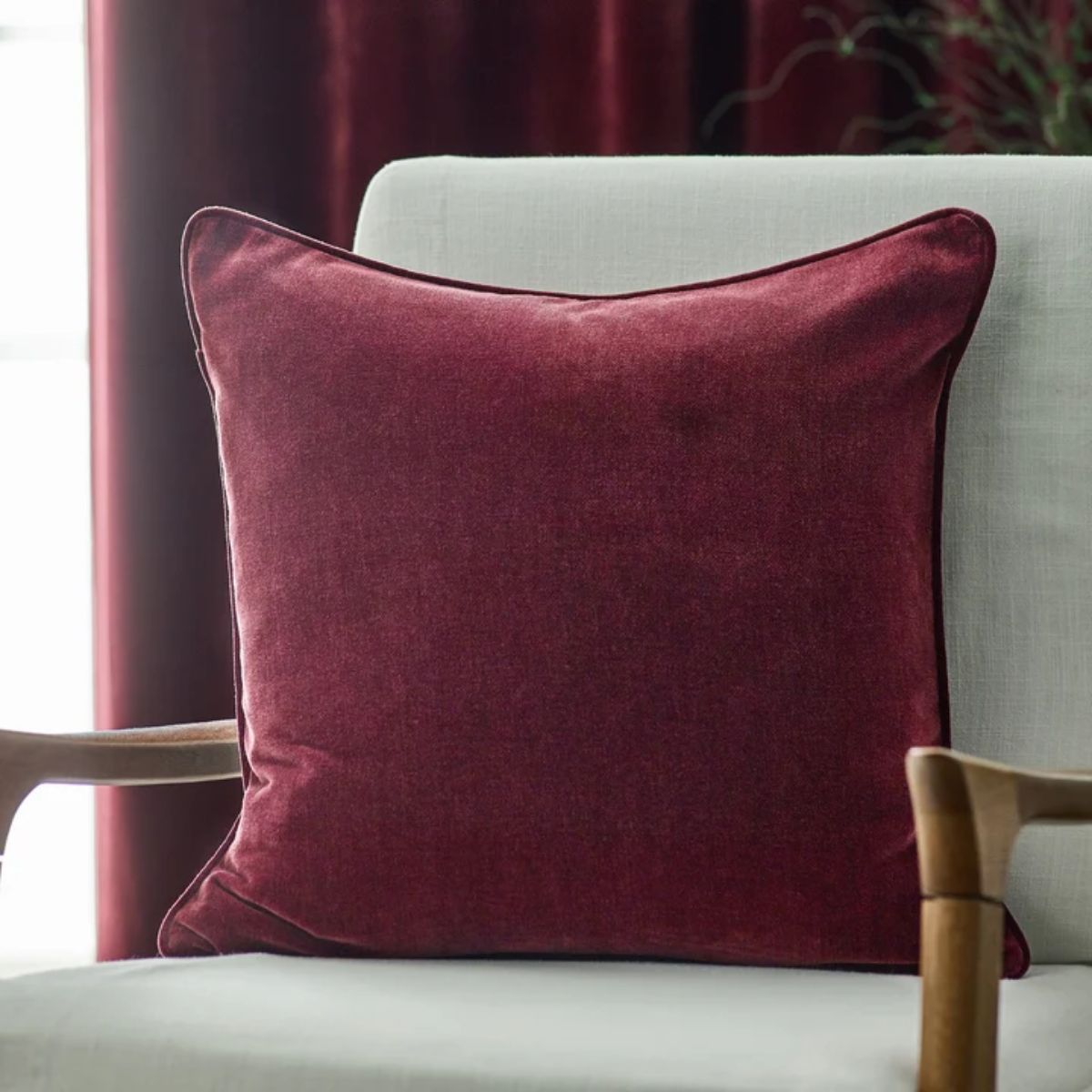 Riva Home Heavy Chenille Piped Cushion Beetroot
