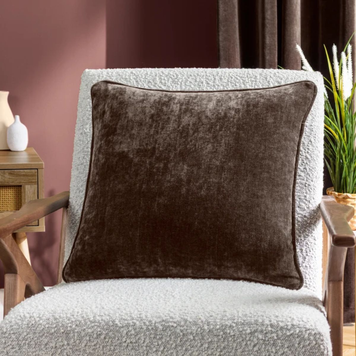 Riva Home Heavy Chenille Piped Cushion Brown