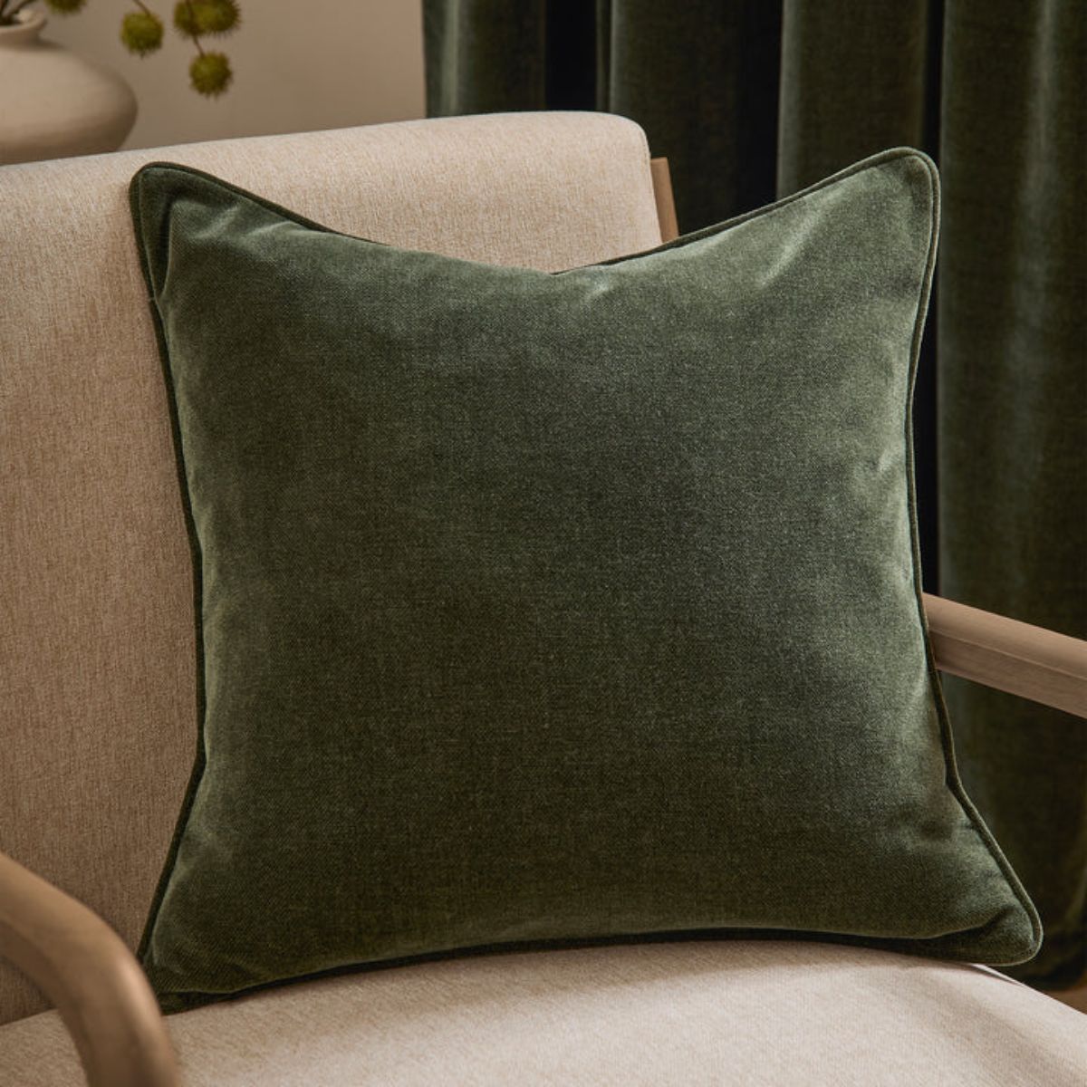 Riva Home Heavy Chenille Piped Cushion Lichen