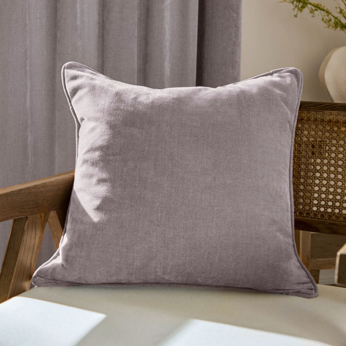 Riva Home Heavy Chenille Piped Cushion Mauve