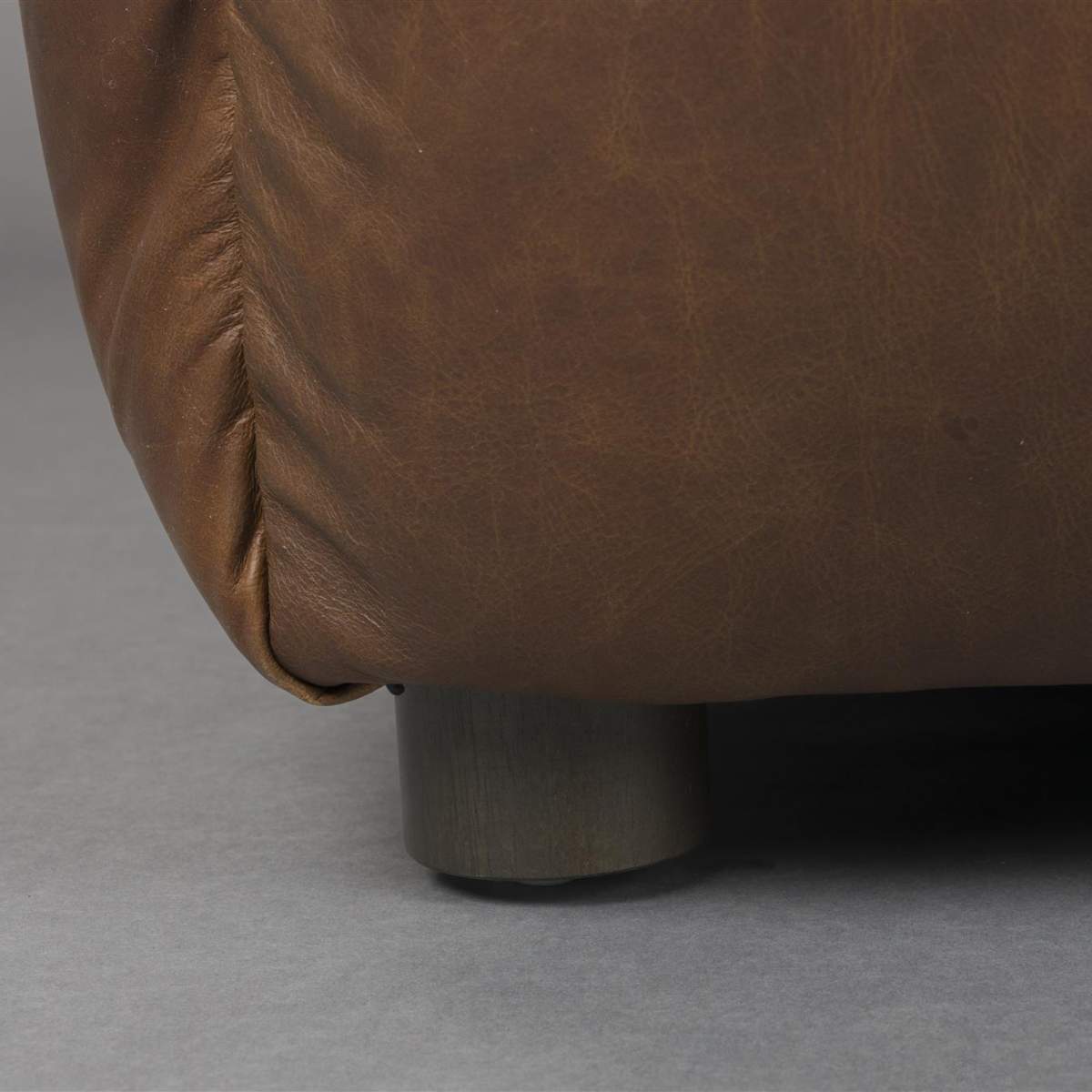 Dutch Bone Footrest Hackman