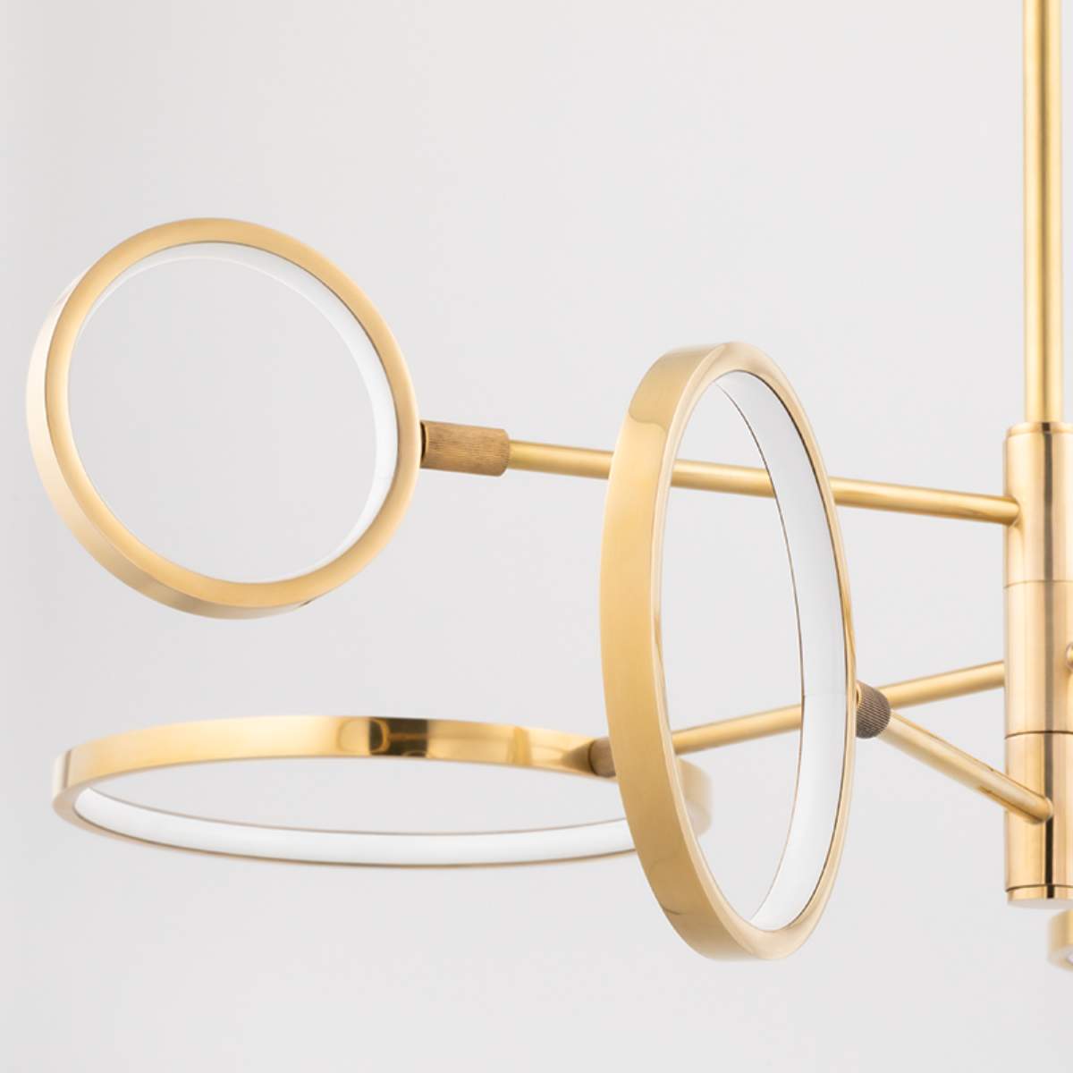 Hudson Valley Lighting Hudson - Saturn