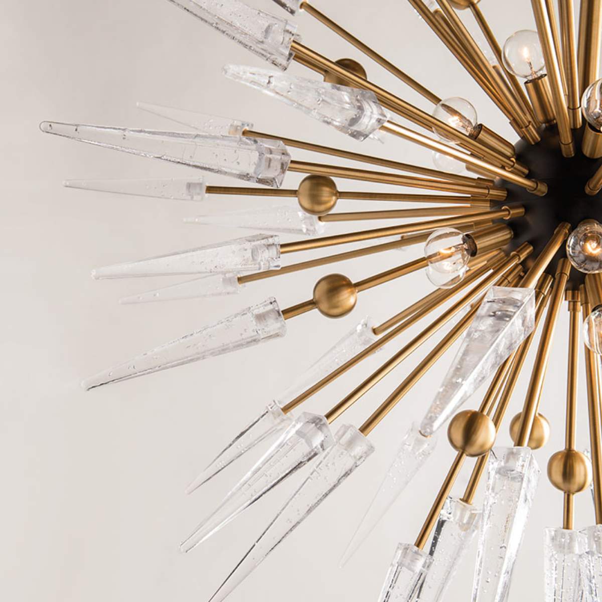 Hudson Valley Lighting Hudson 18 Light Chandelier - Sparta