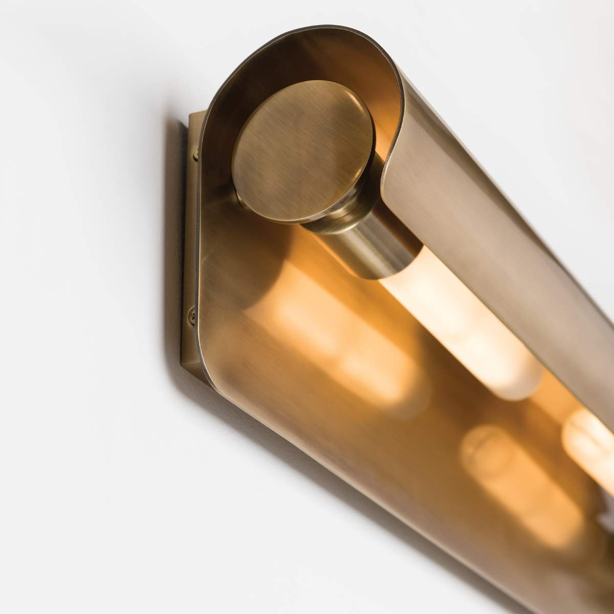 Hudson Valley Lighting Hudson 2 Light Wall Sconce - Accord
